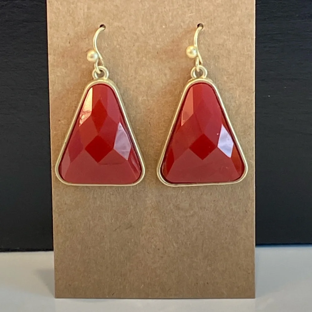 008-Triangular Design Earrings - Picture 1 of 3